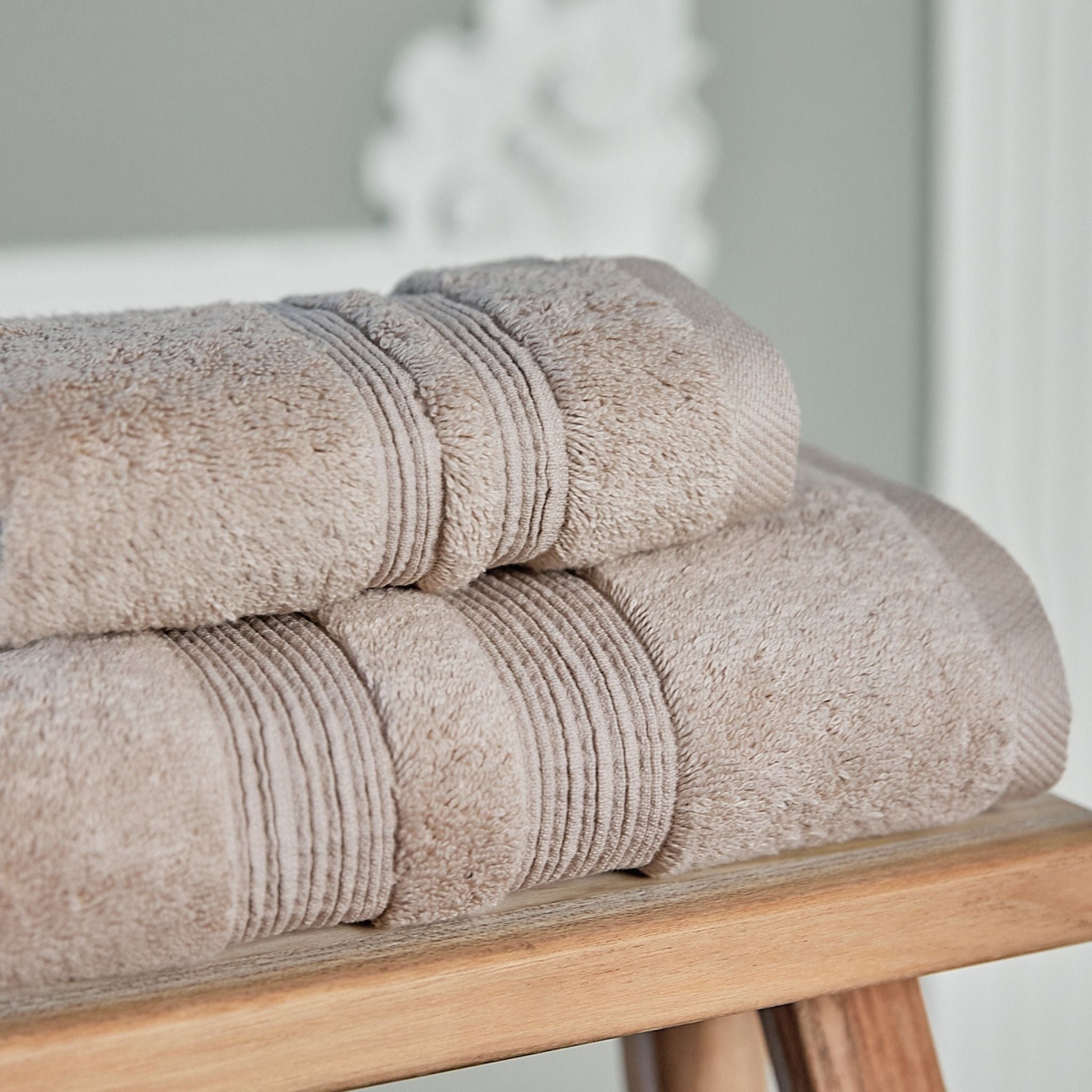 Beige Elegance - Torres Novas