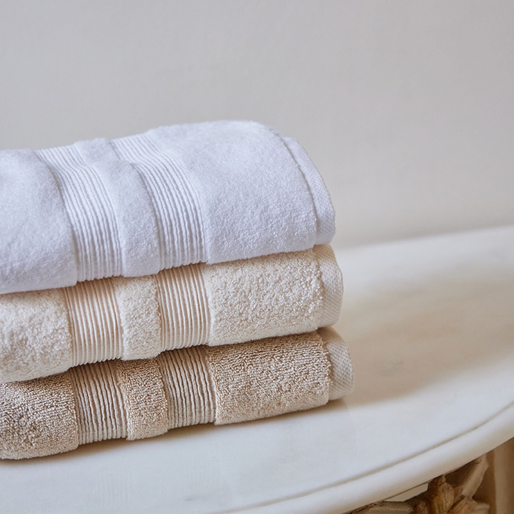 Kinderhandtuch – Elegance aus 100% Baumwolle 650 g/m²