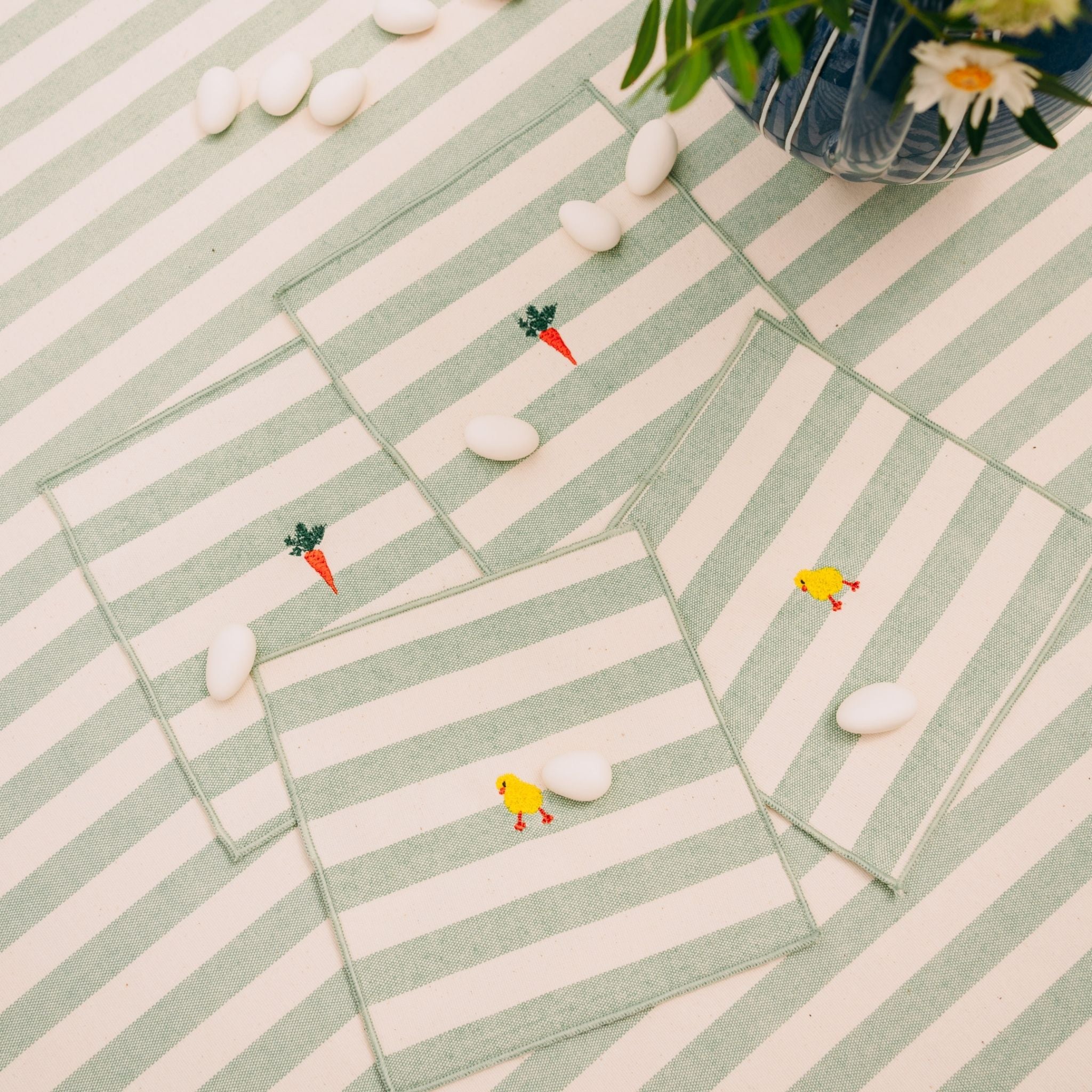 Barra napkin with easter embroidery