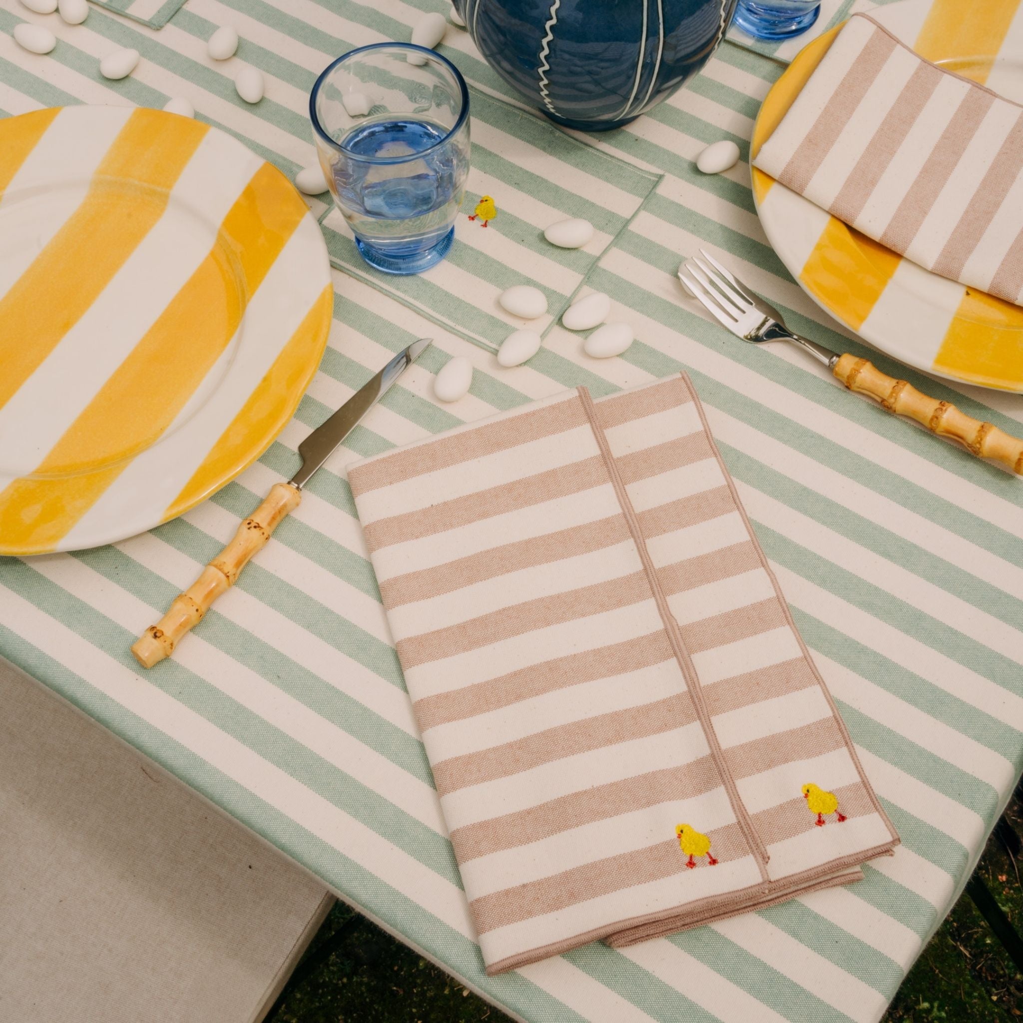 Barra napkin with easter embroidery