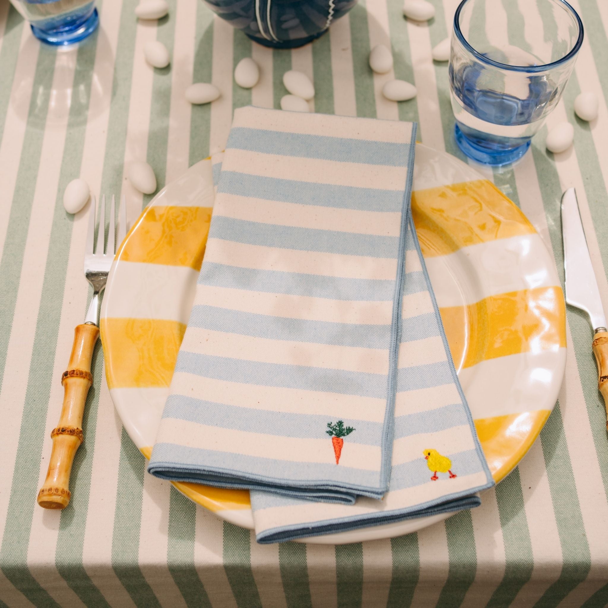 Barra napkin with easter embroidery