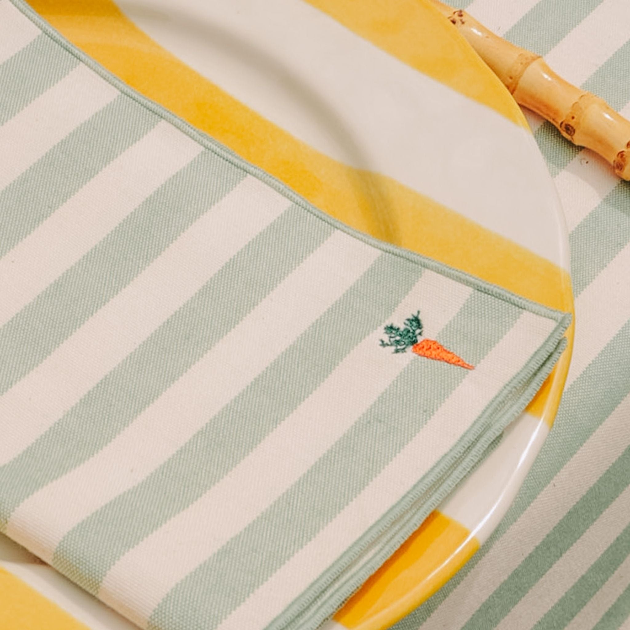 Barra napkin with easter embroidery