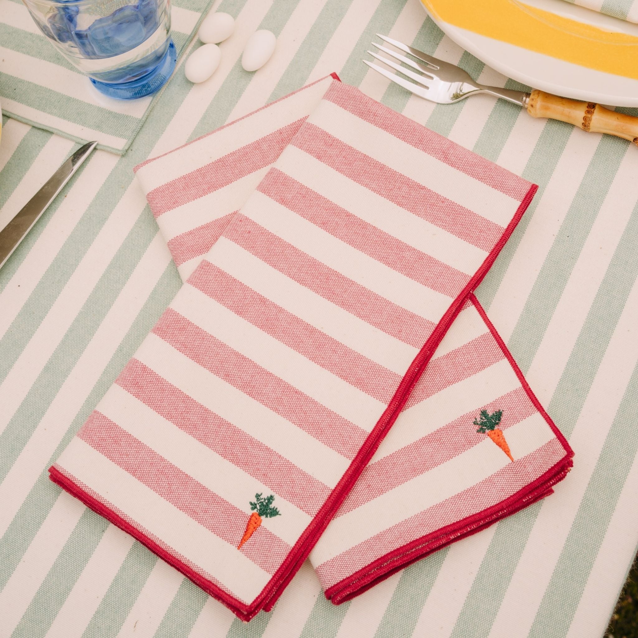 Barra napkin with easter embroidery