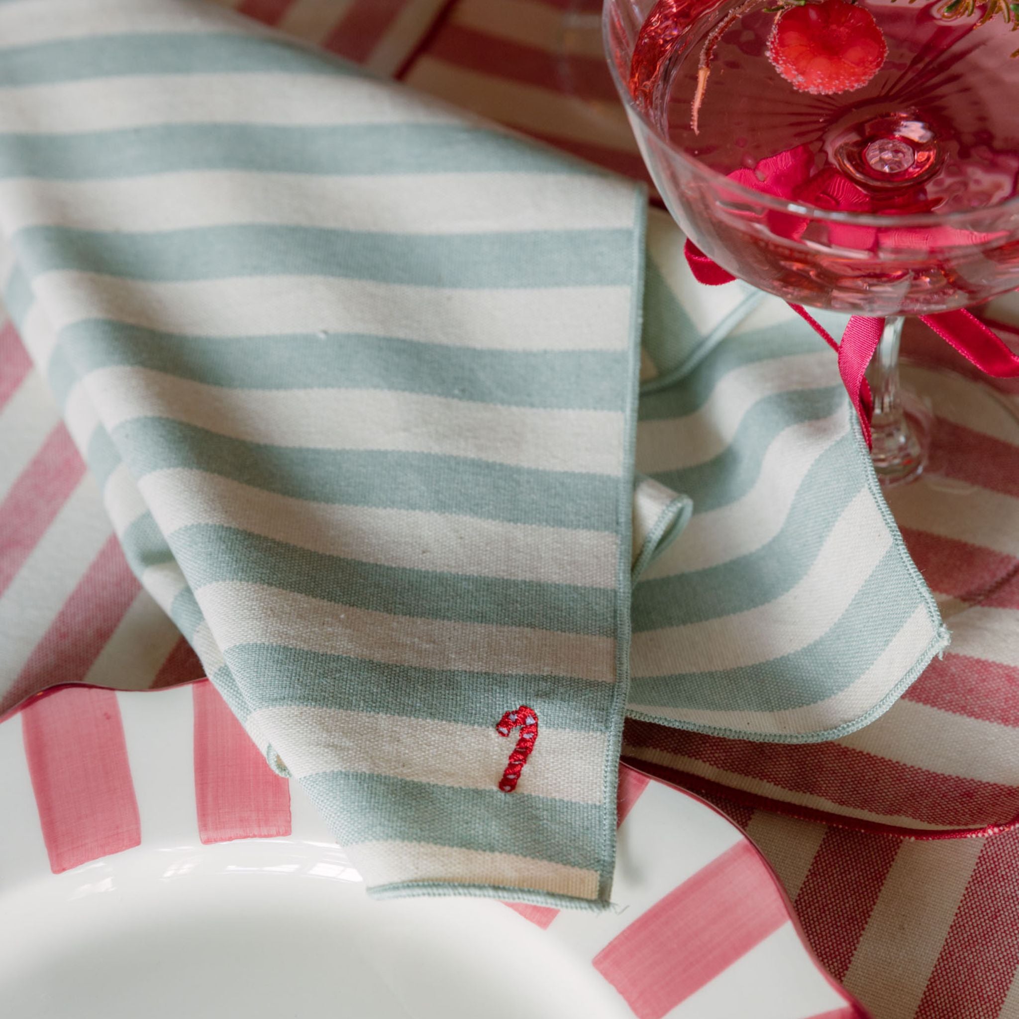 Barra napkins with christmas embroidery