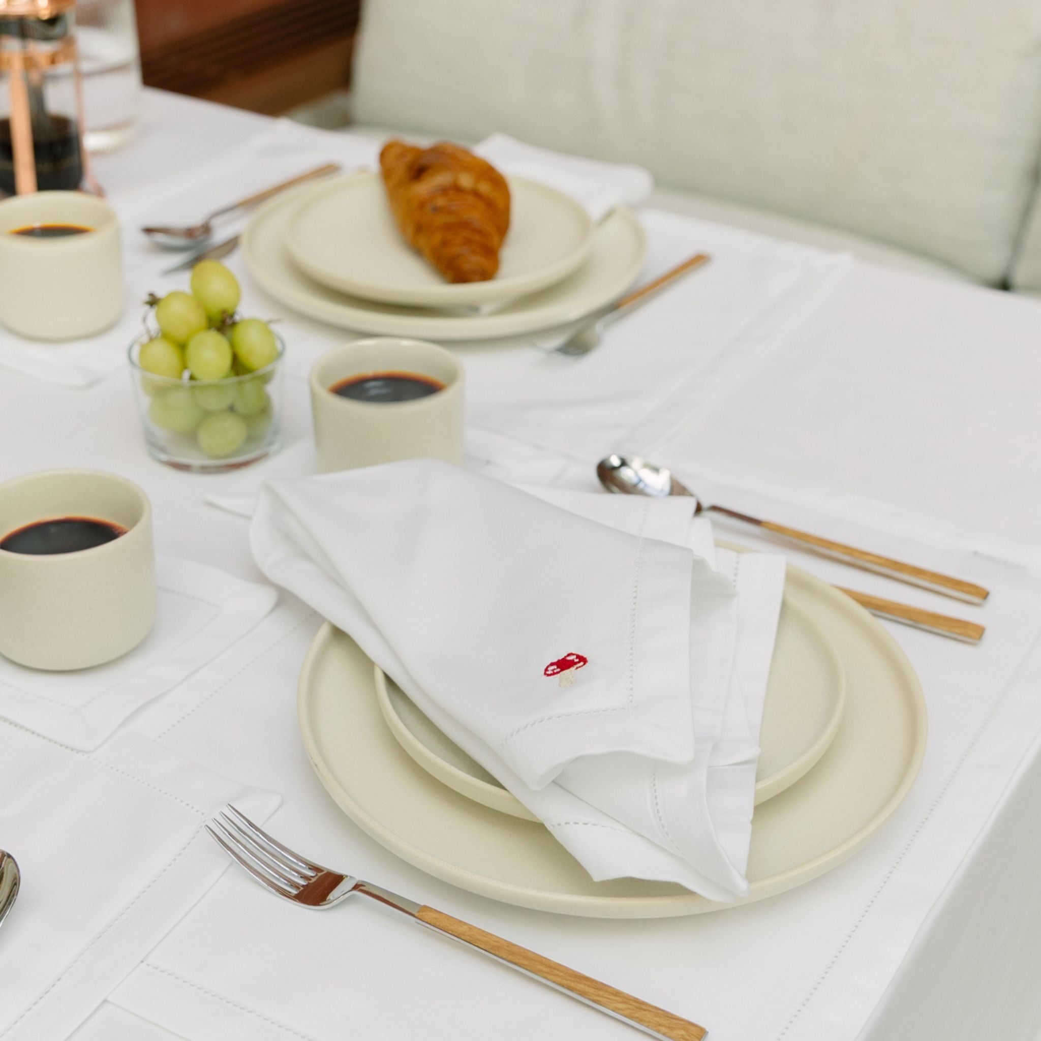 Mafra cotton napkins with fall embroidery