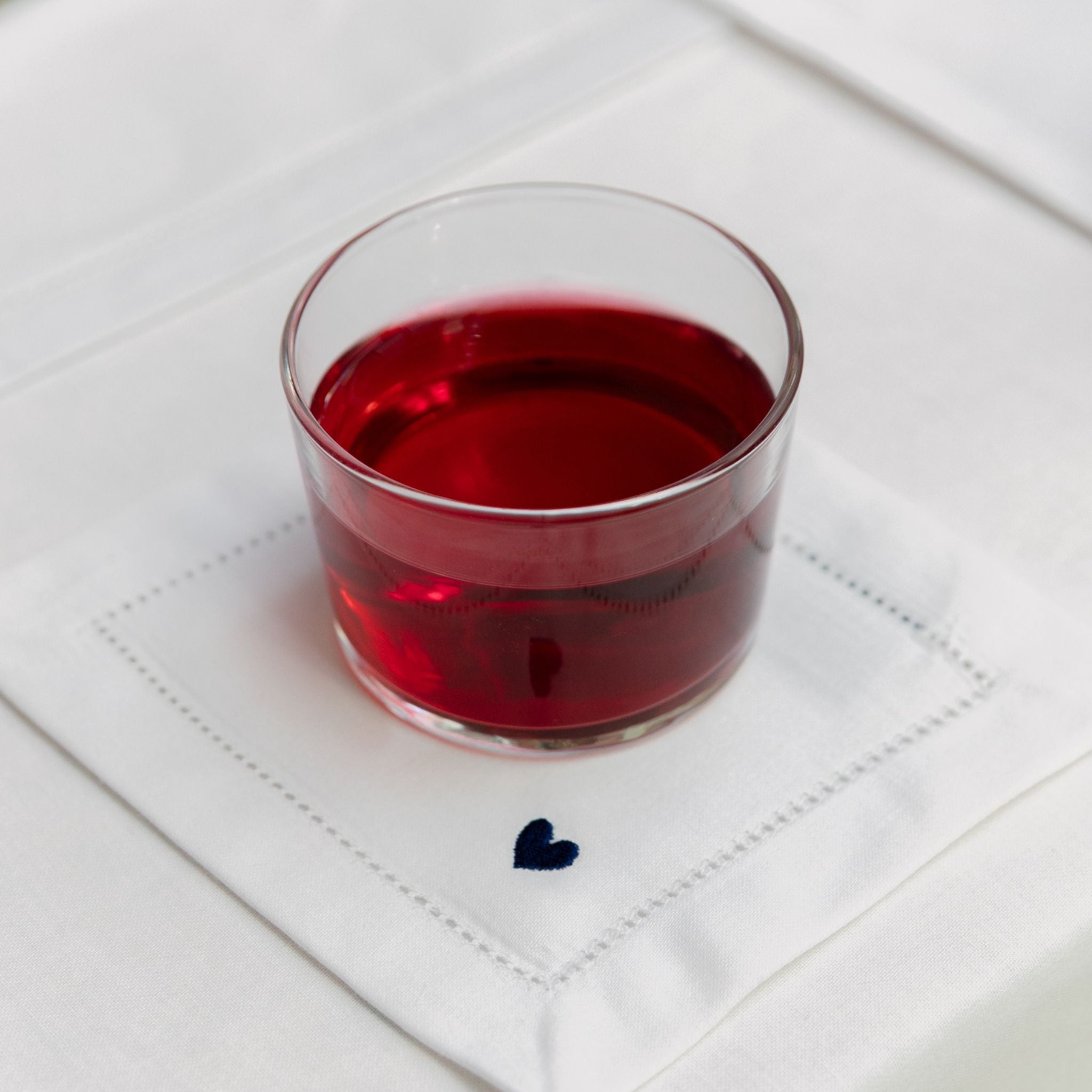 Mafra cotton table linen with heart embroidery