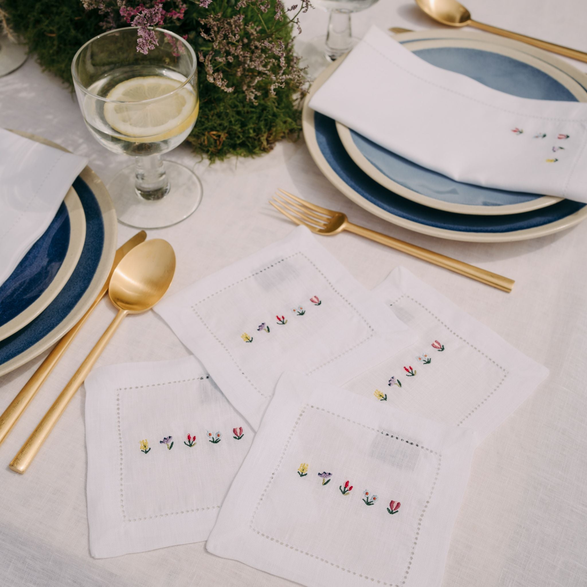 Mafra linen napkin and placemat with flower embroidery