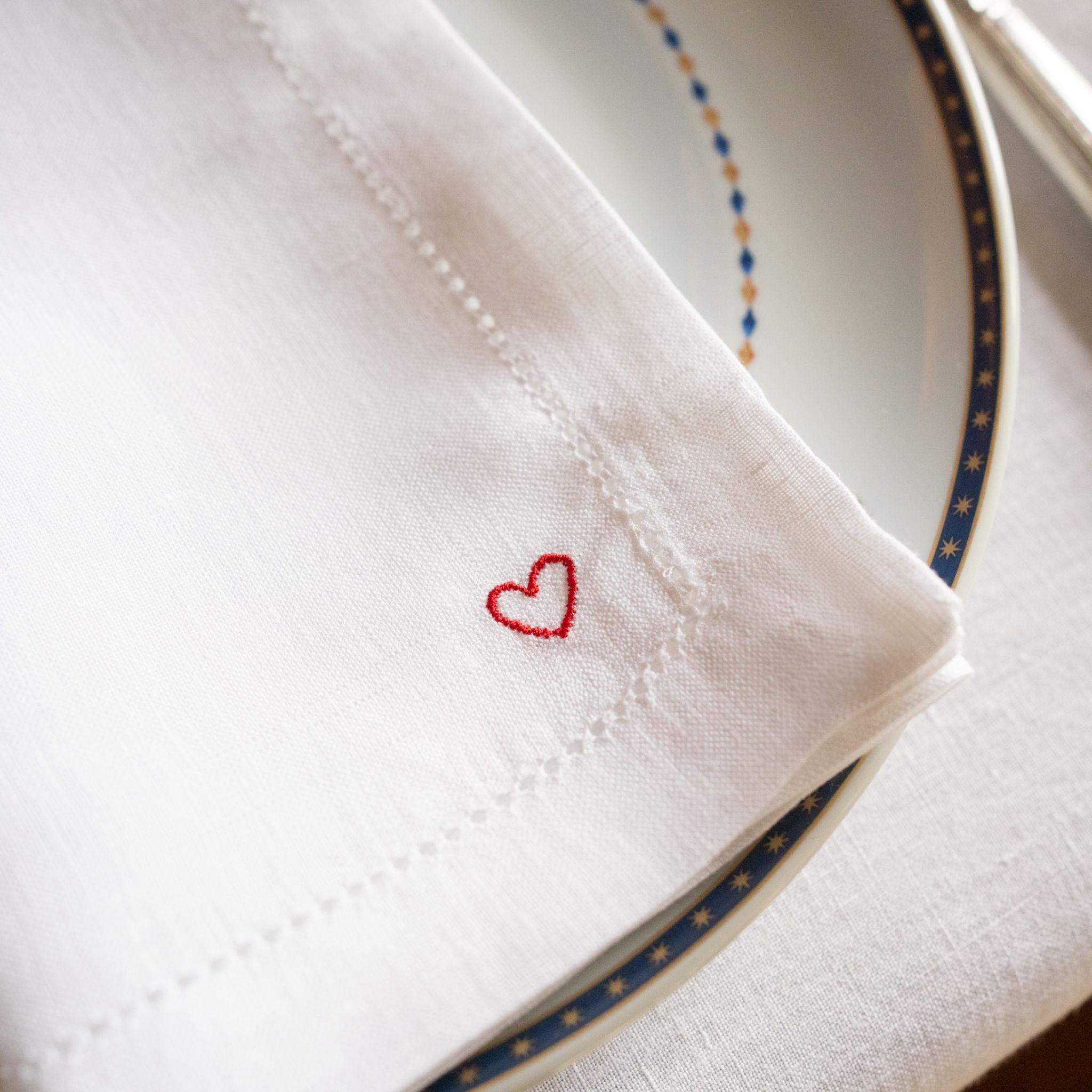 Mafra linen with heart embroidery