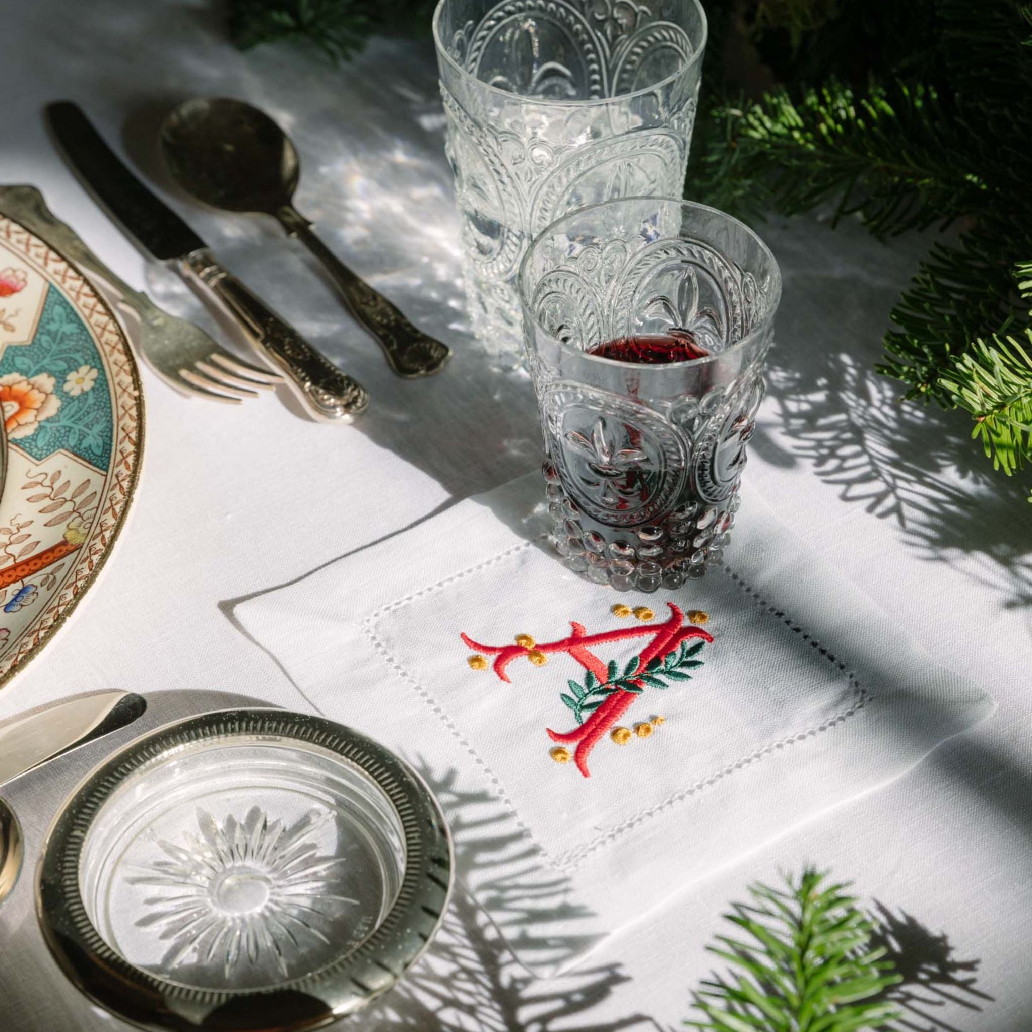 Mafra cocktail napkins with embroidered Christmas letters (Set of 4)