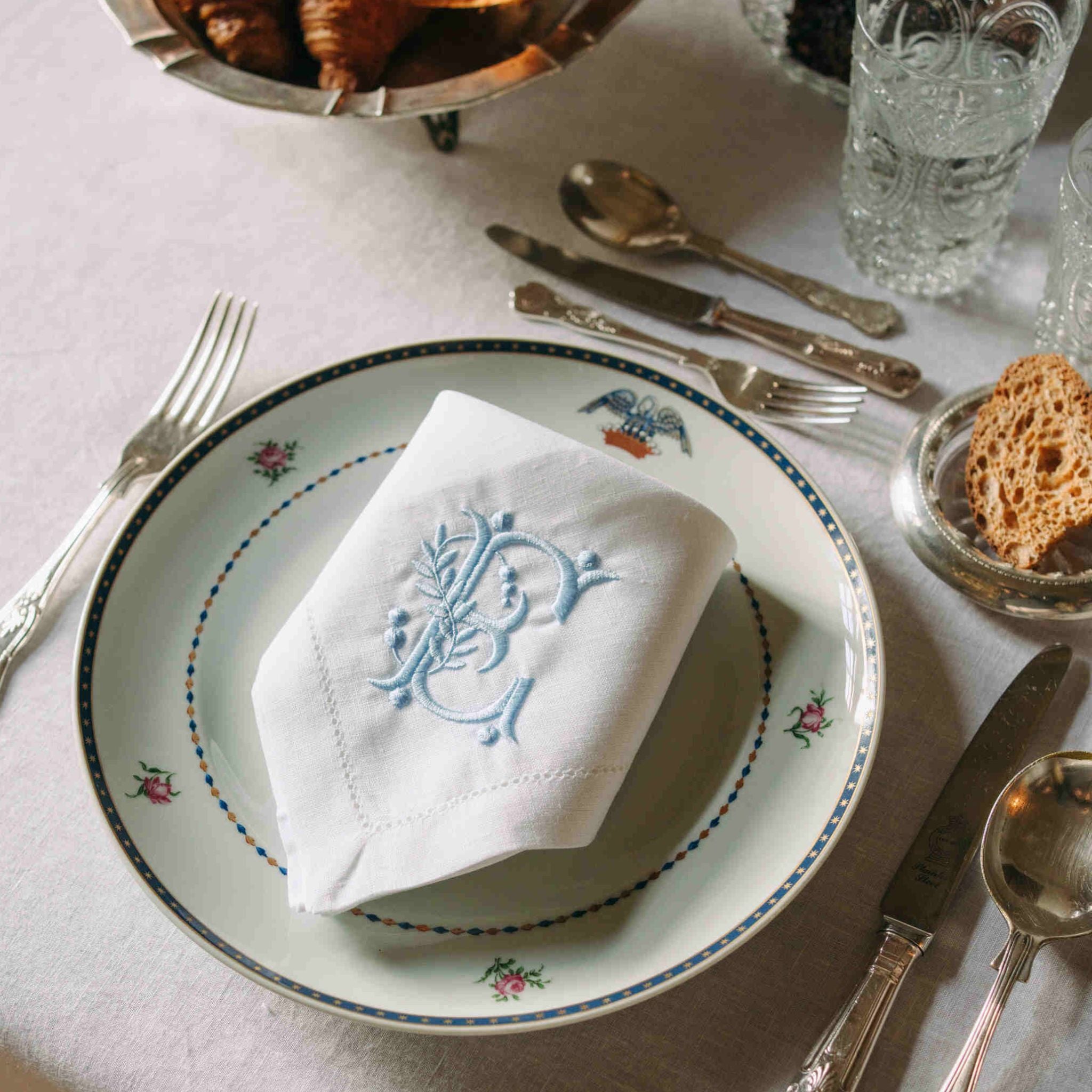 Mafra linen letter embroidery napkins (Pack of 2)