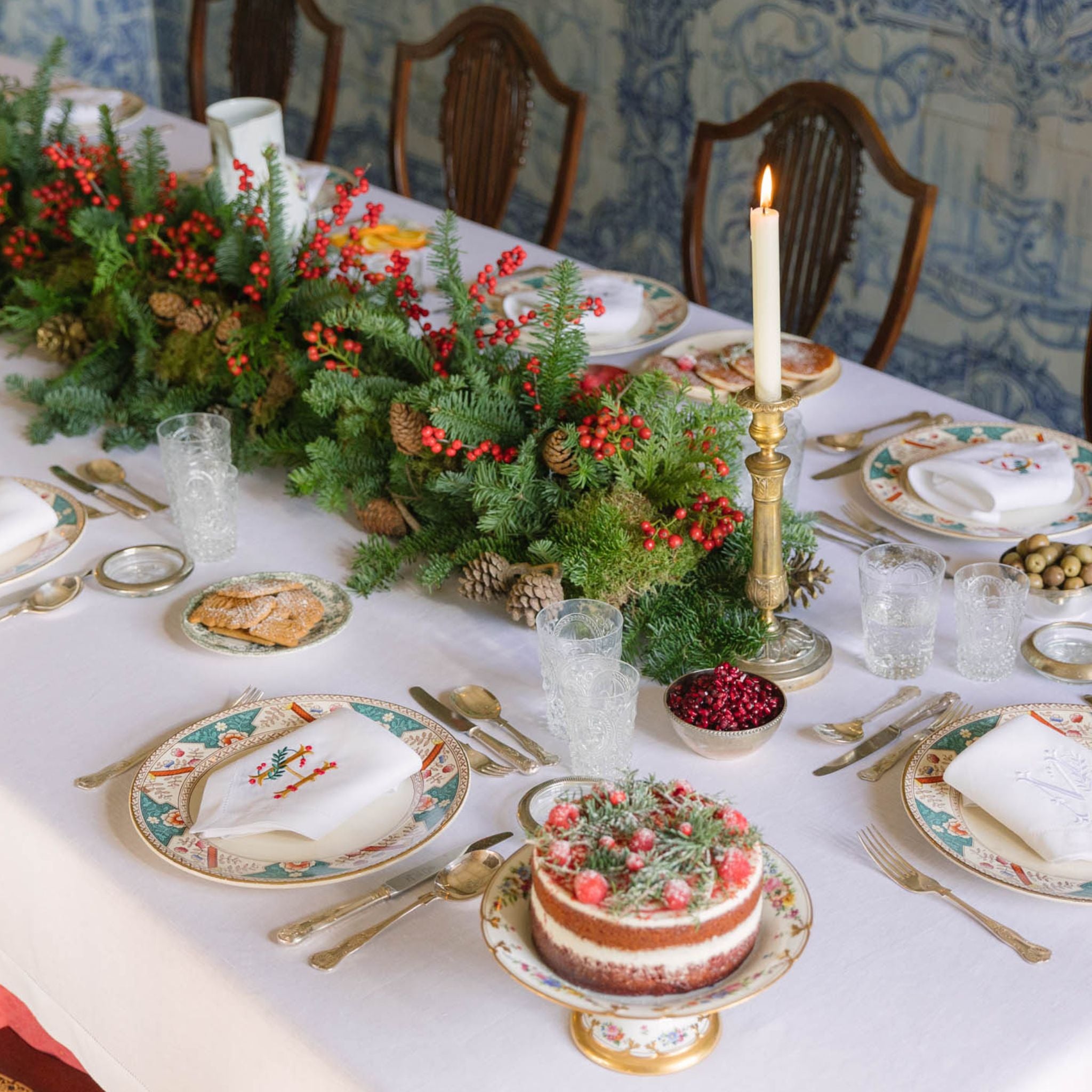 Mafra placemats with Christmas embroidered letters