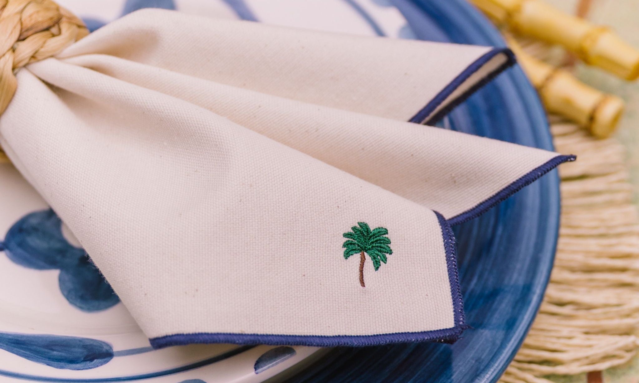 Table linen embroidery
