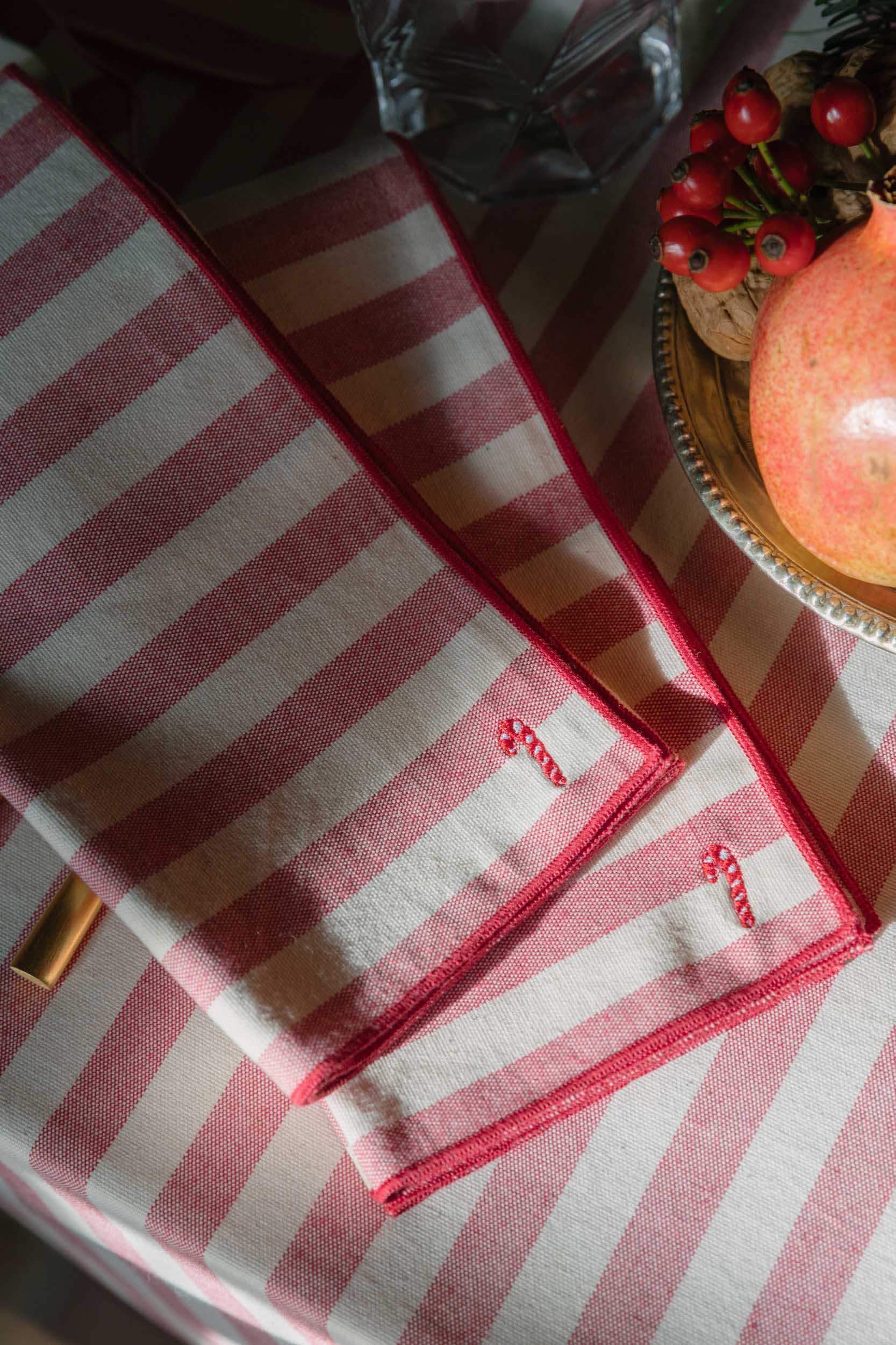 Barra napkins with christmas embroidery