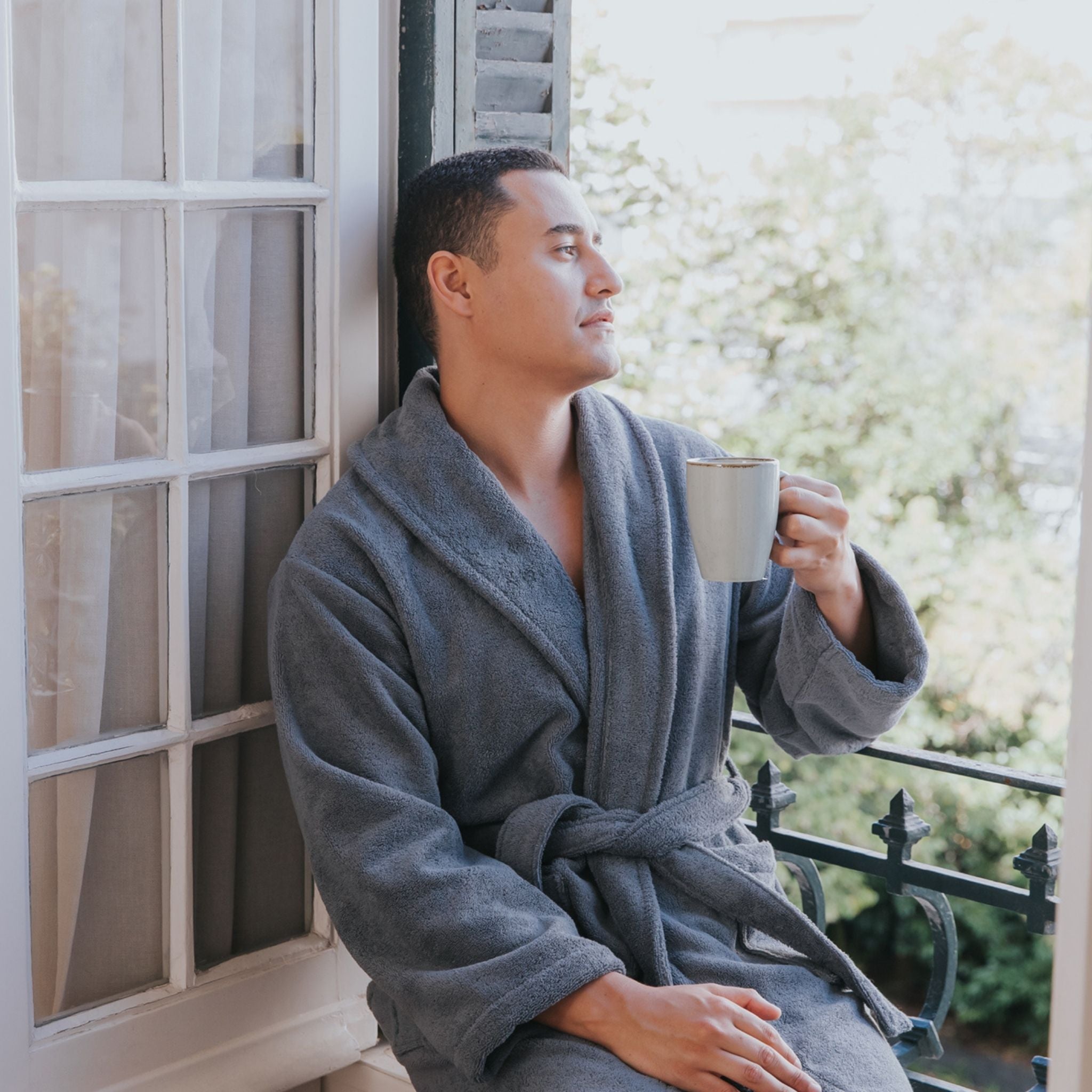 torres-novas-bath-bathrobes-plain-adult-grey-lifestyle-1.jpg
