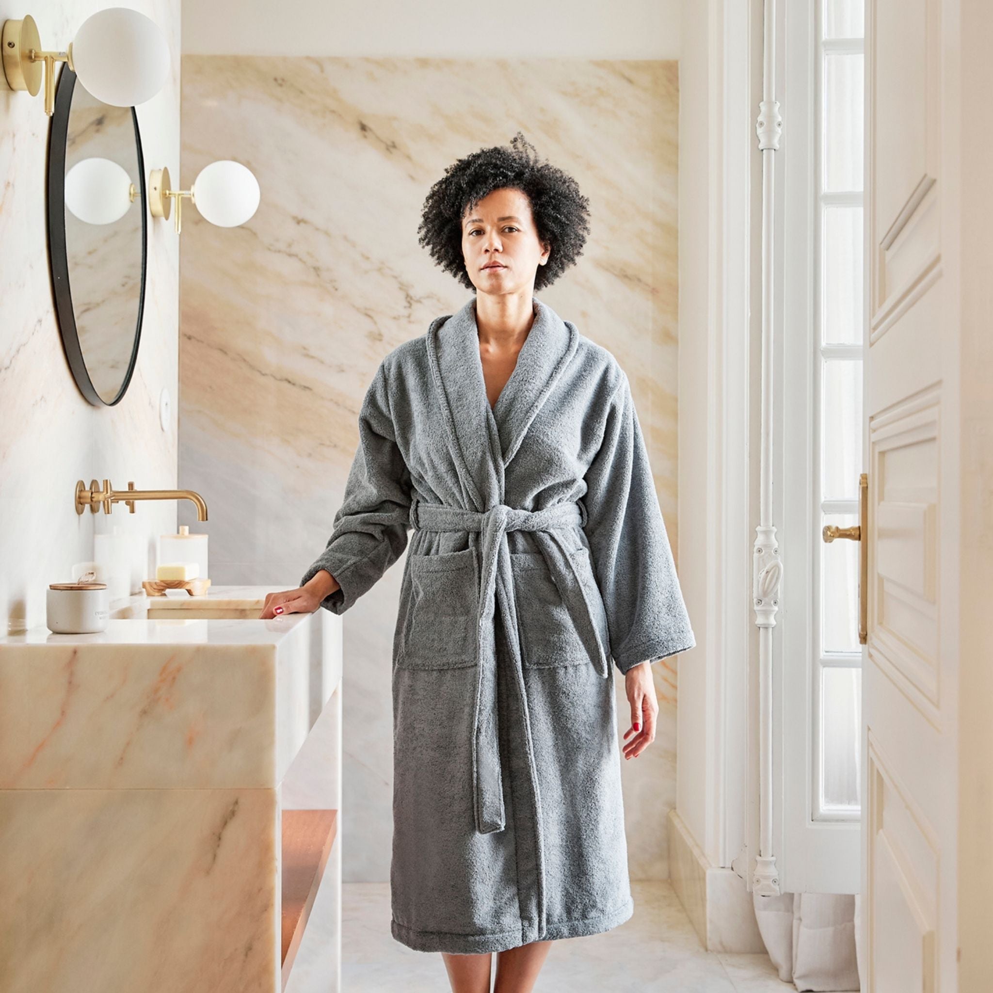 torres-novas-bath-bathrobes-plain-adult-grey-lifestyle-4.jpg