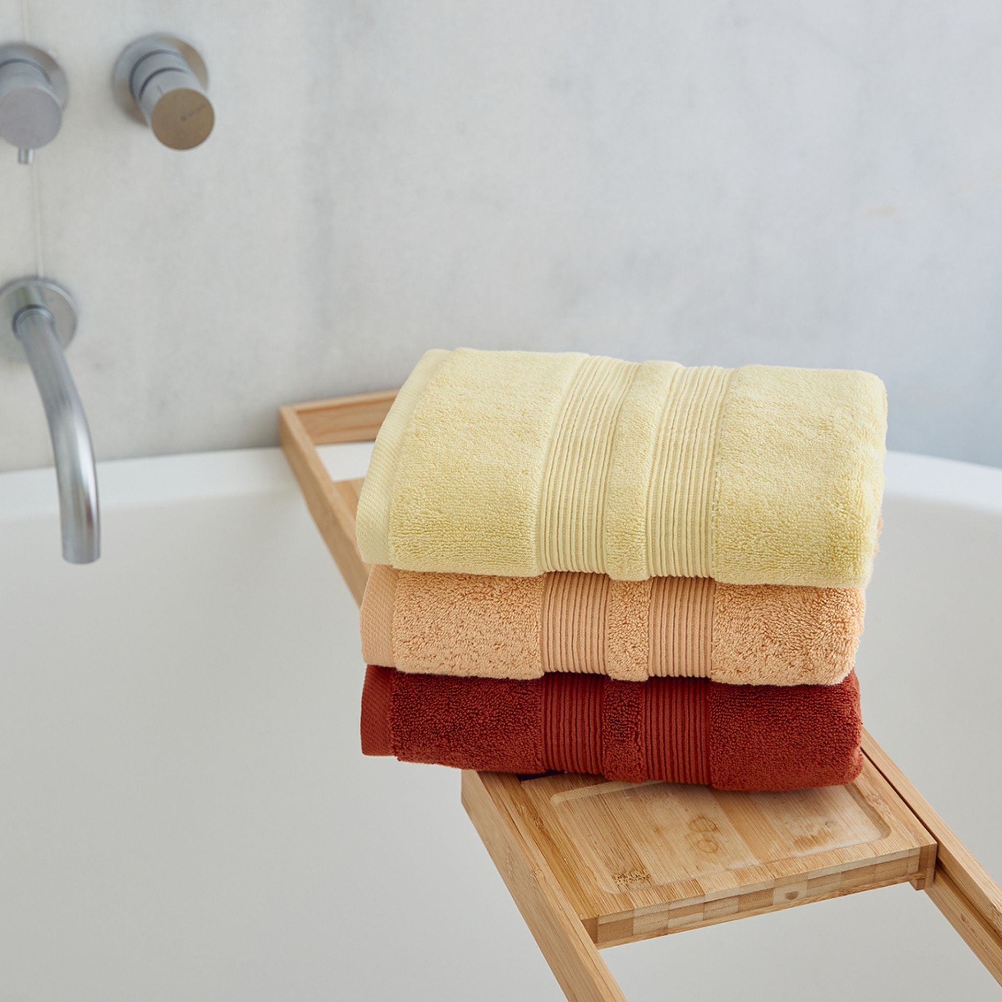 torres-novas-bath-elegance-plain-bath-towel-cognac-lifestyle-4_9706c7d9-efc9-49d5-a613-79a68a9782af.jpg