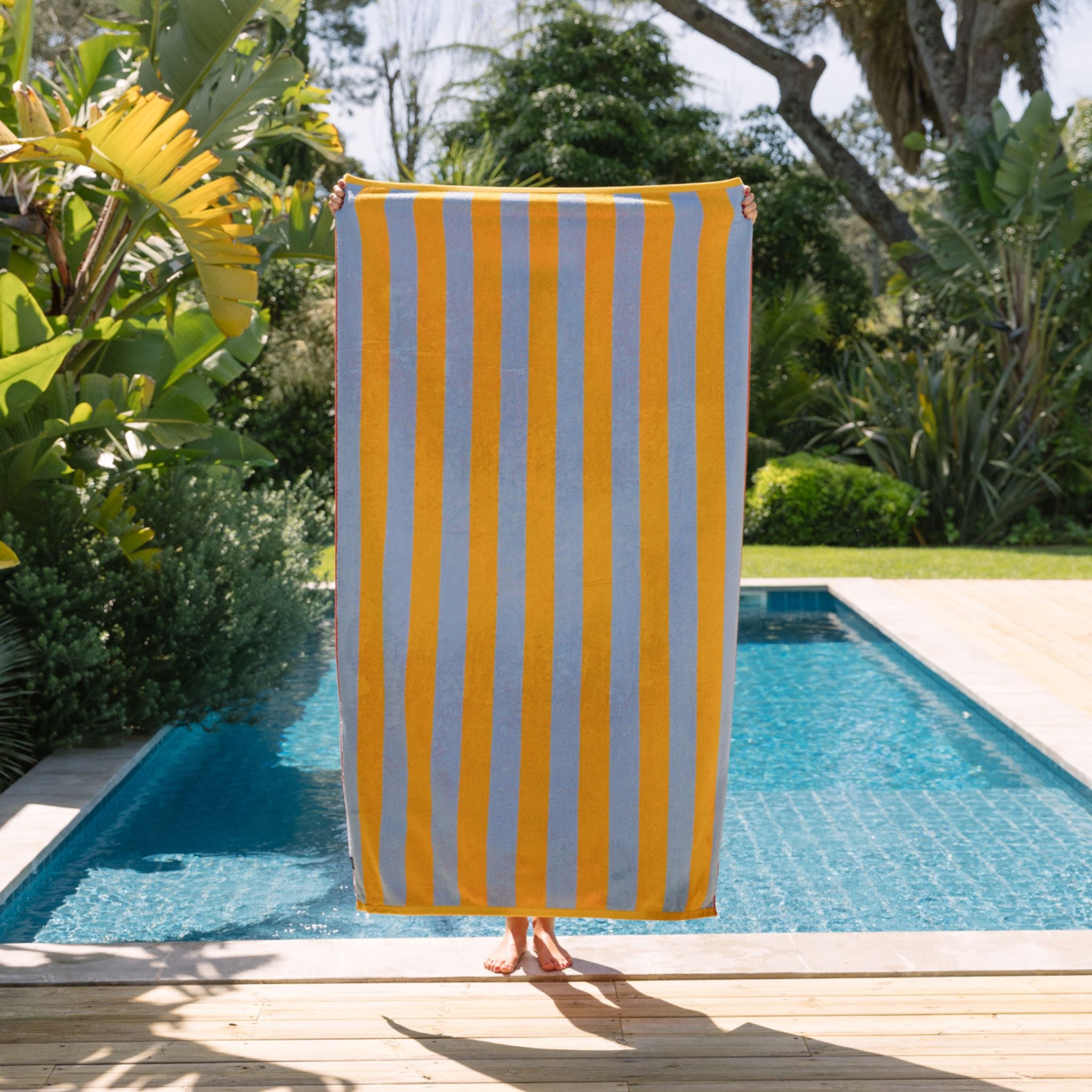 torres-novas-beach-pena-vertical-stripes-towel-yellow-lifestyle-4.jpg
