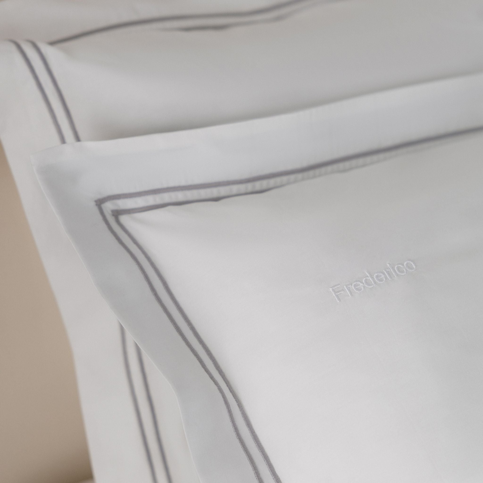 torres-novas-bed-coimbra-plain-pillowcases-embroidery-product-2.jpg