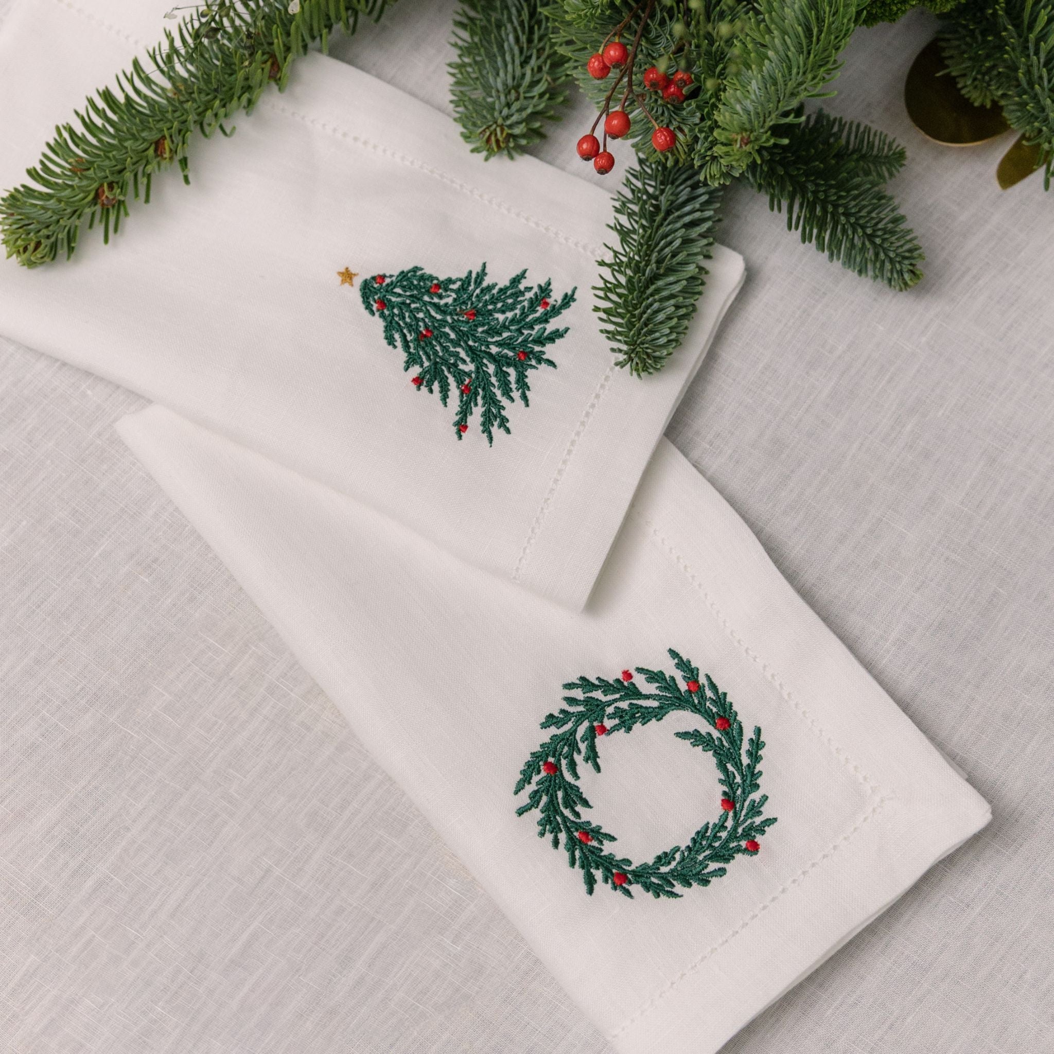 Mafra linen with christmas tree and wreath embroidery - Torres Novas