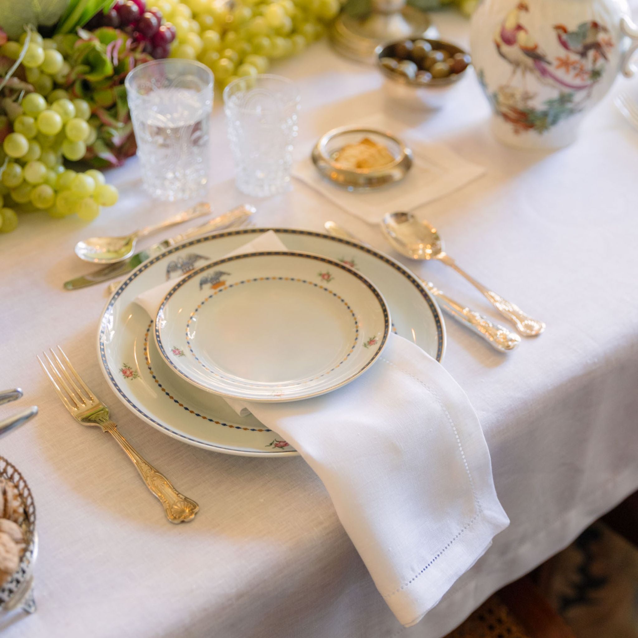 torres-novas-table-mafra-linen-napkin-white-lifestyle-5.jpg