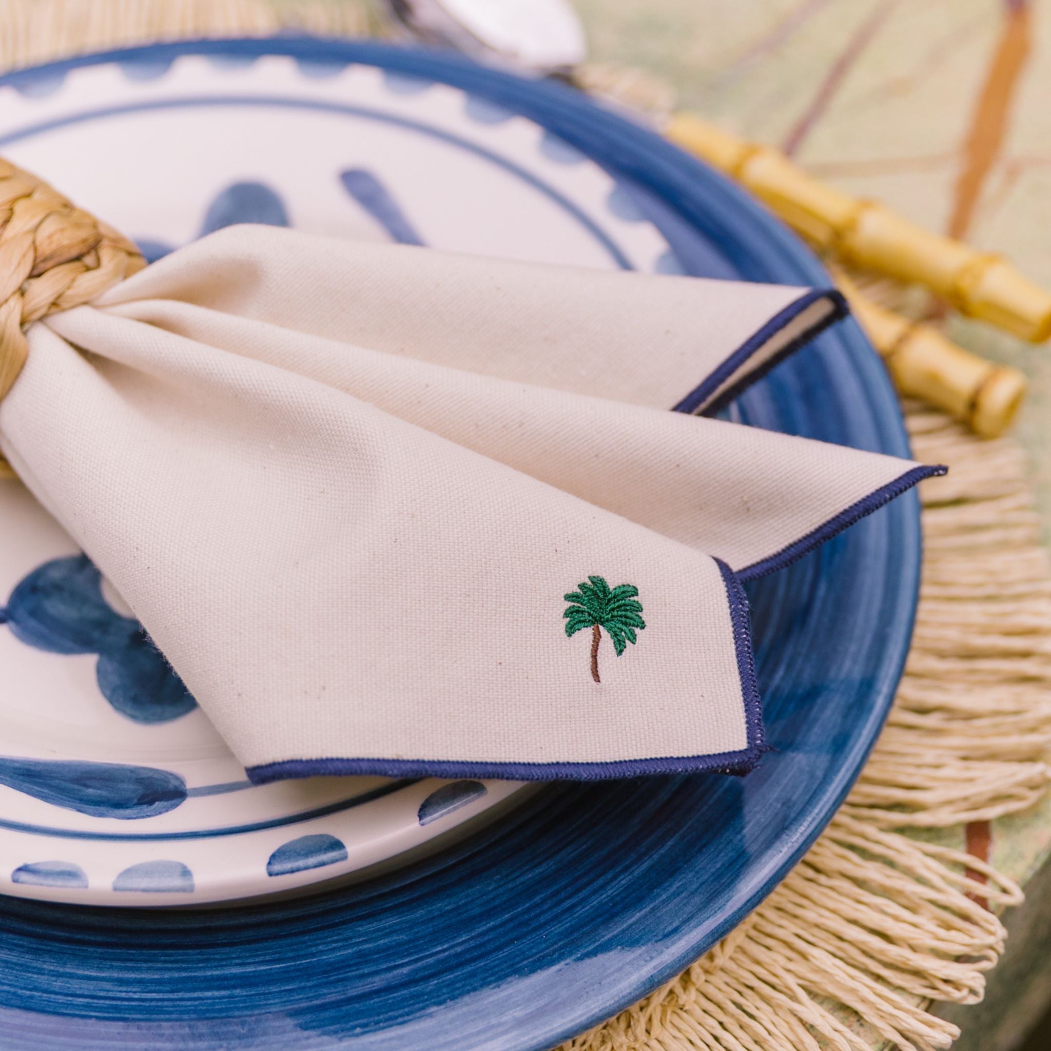 torres-novas-table-nazare-embroidery-summer-ecru-napkin-blue-lifestyle-3.jpg
