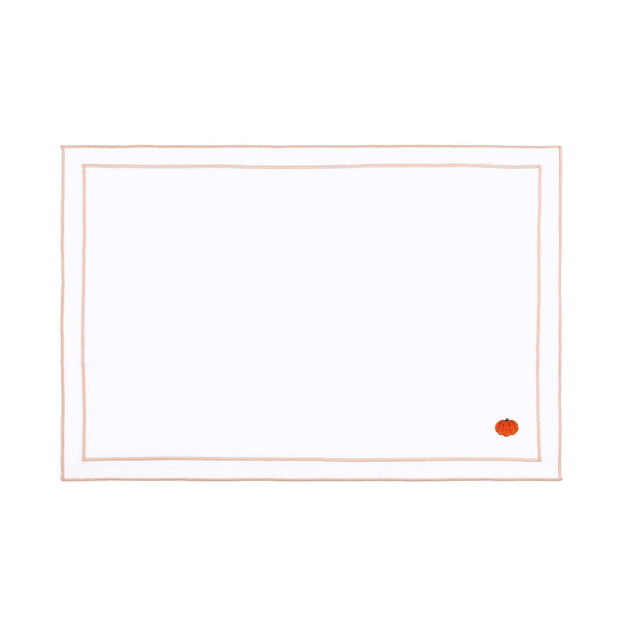 Roupa de mesa Nazaré branca, em algodão, com motivos de outono bordados