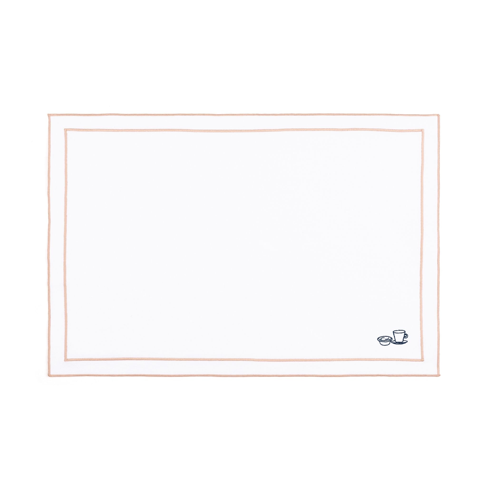 Roupa de mesa Nazaré branca, em algodão, com motivos inspirados em Portugal bordados