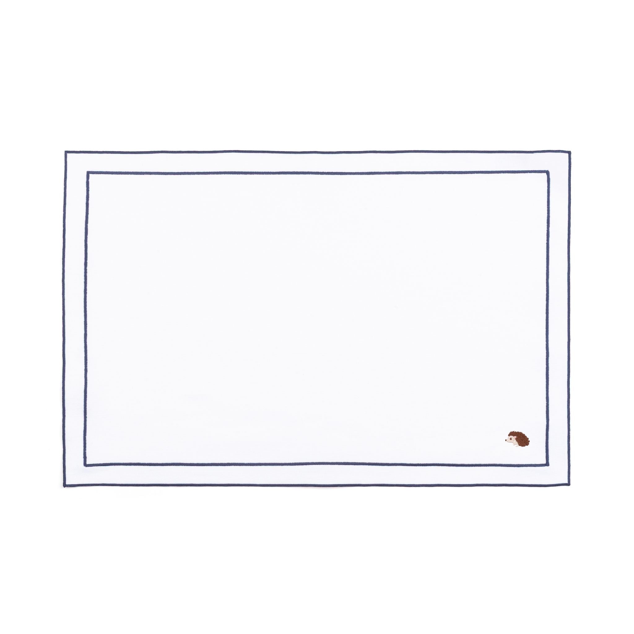 Roupa de mesa Nazaré branca, em algodão, com motivos de outono bordados