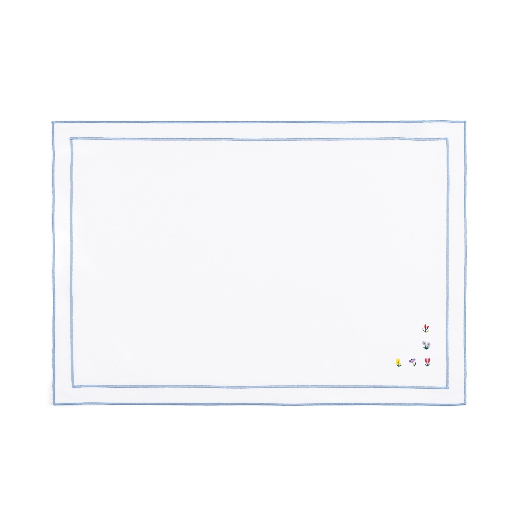 Mantelería Nazaré en blanco, en algodón, con flores bordadas