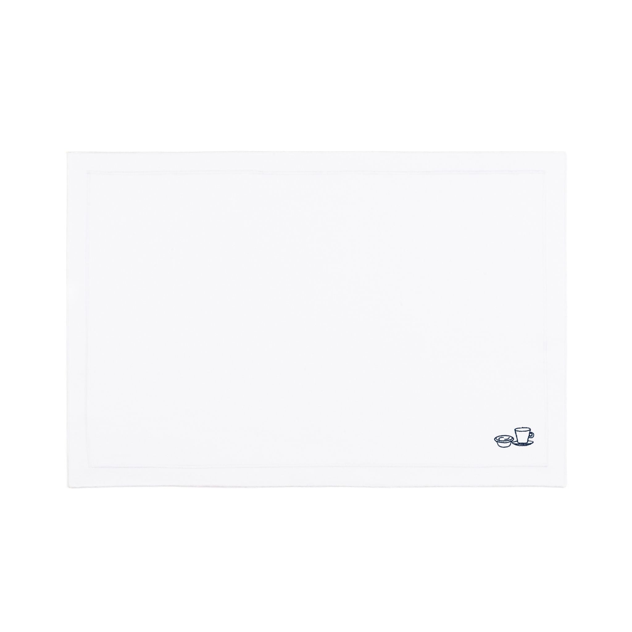 Roupa de mesa Nazaré branca, em algodão, com motivos inspirados em Portugal bordados